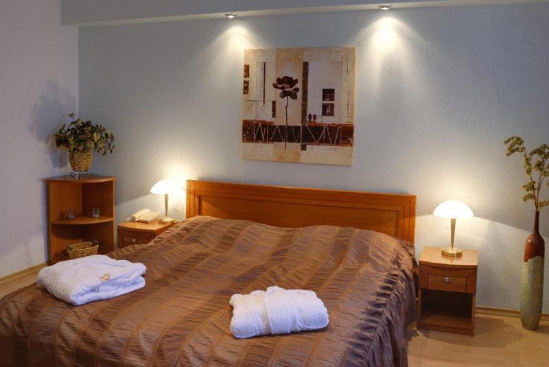 Hotel Druzba Μιχάλοβτσε Εξωτερικό φωτογραφία
